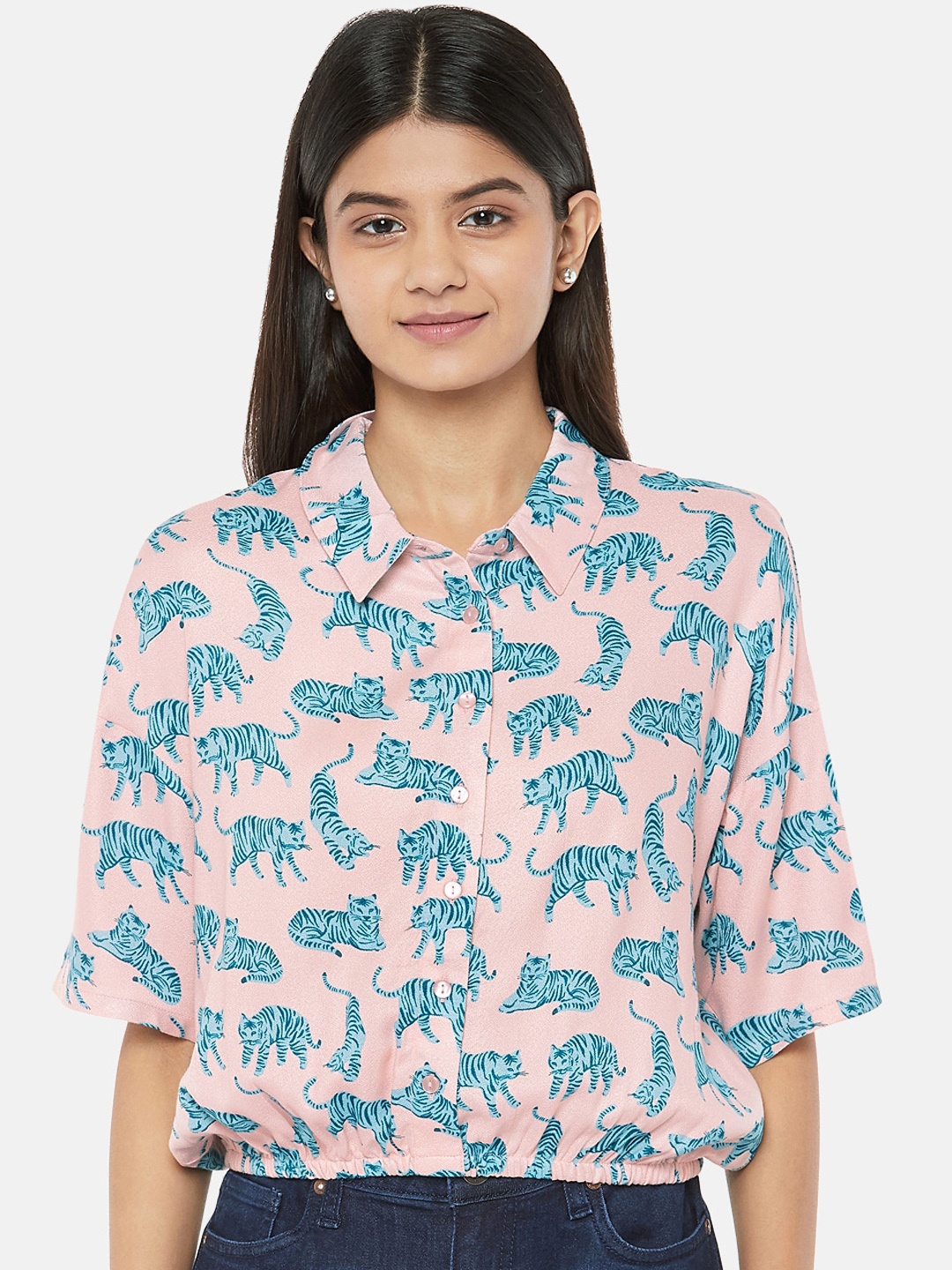 

People Women Pink & Blue Regular Fit Printed Casual Shirt