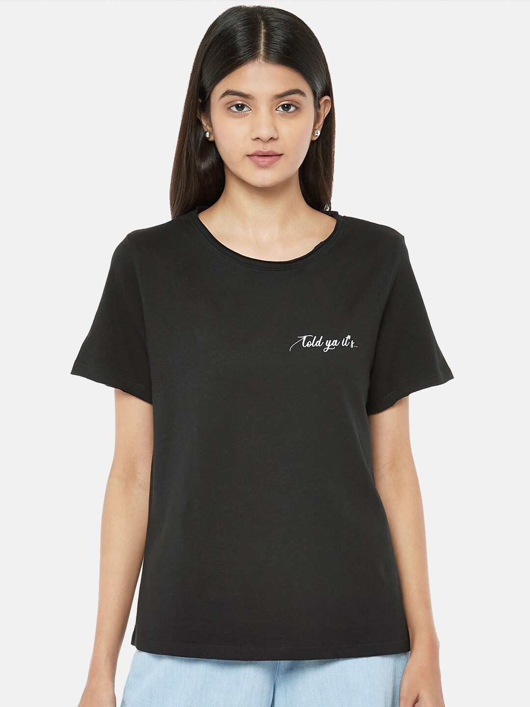 

People Women Black Solid Round Neck T-shirt