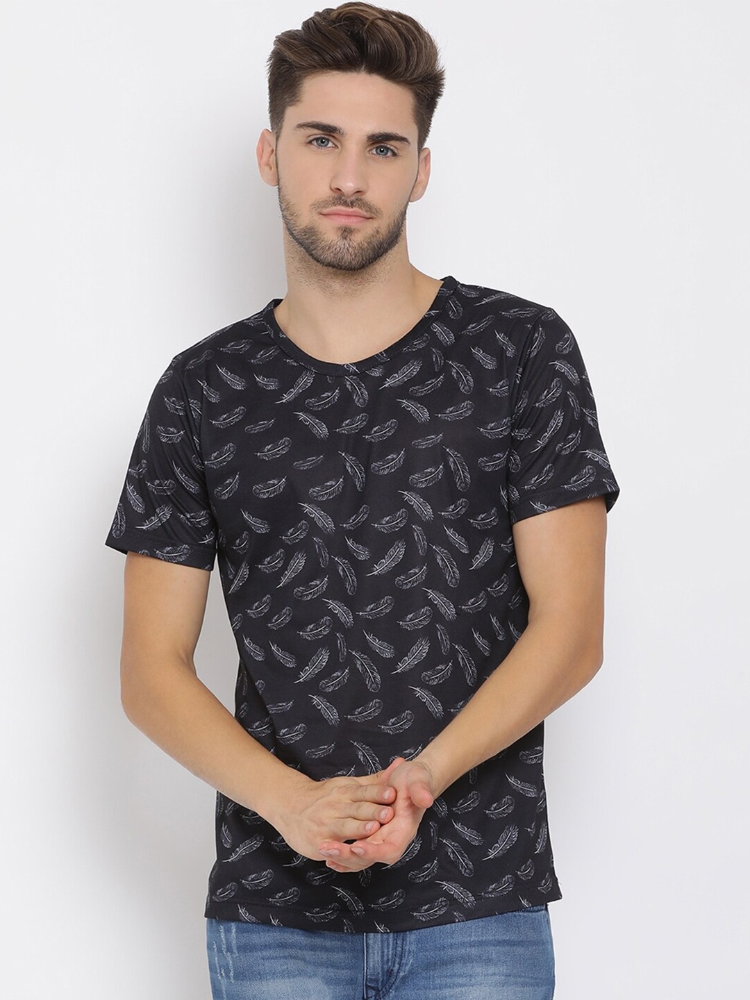 

Hangup Men Navy Blue & White Printed Round Neck T-shirt