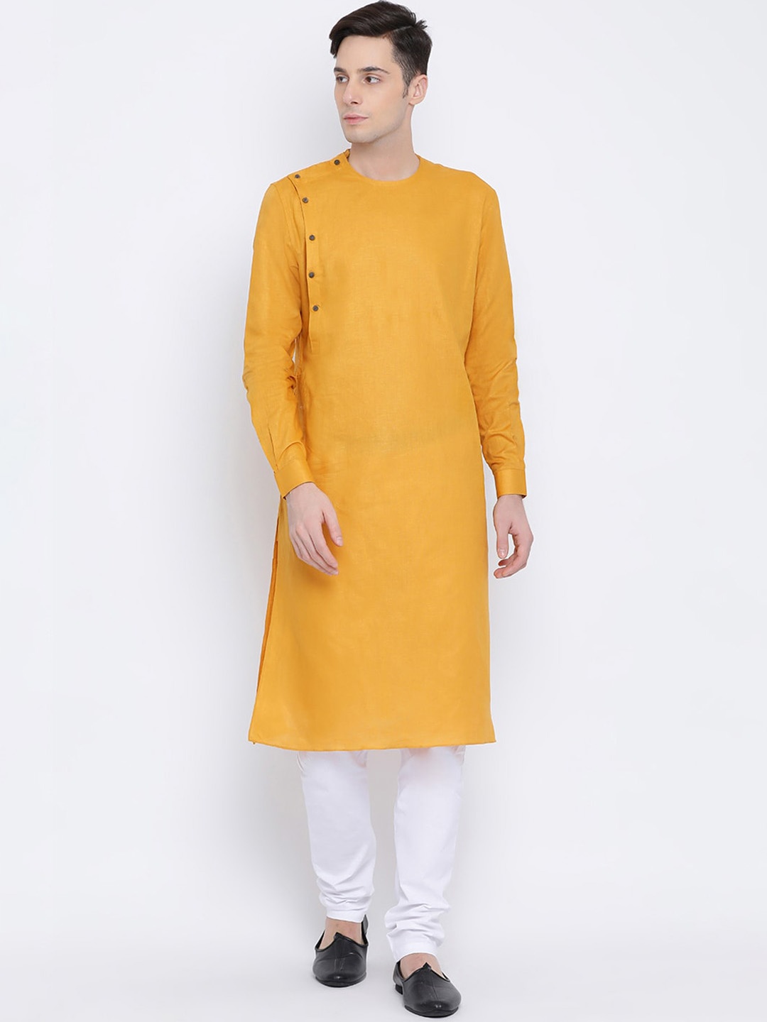 

NAMASKAR Men Mustard Yellow & White Cotton Solid Kurta with Churidar