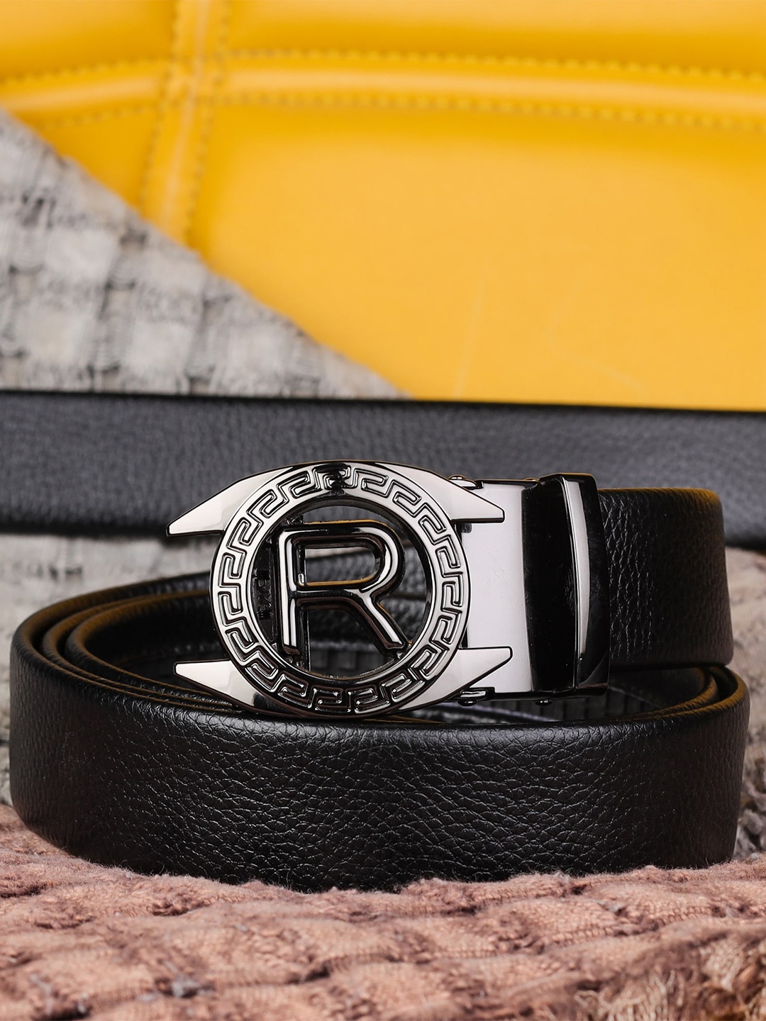 

Kastner Men Black & Silver-Toned Textured Belt