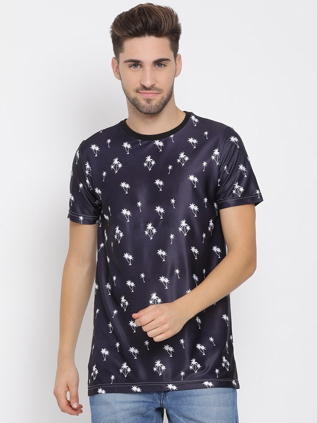

Hangup Men Navy Blue & White Tropical Print Round Neck T-shirt