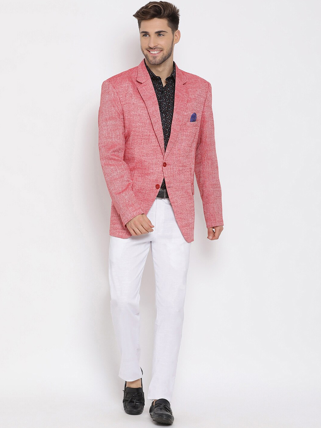 

hangup trend Men Red & White Linen Solid Single-Breasted Three-Piece Suit