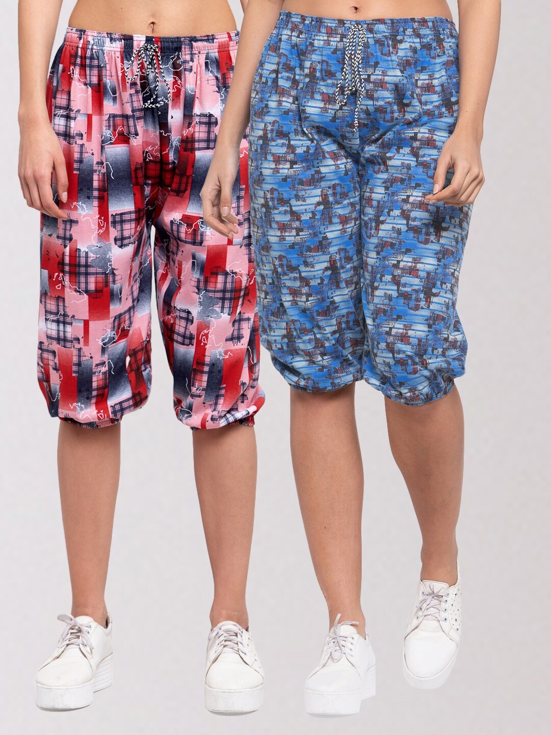 

KLOTTHE Women Set of 2 Red & Blue Printed Regular Fit Capris