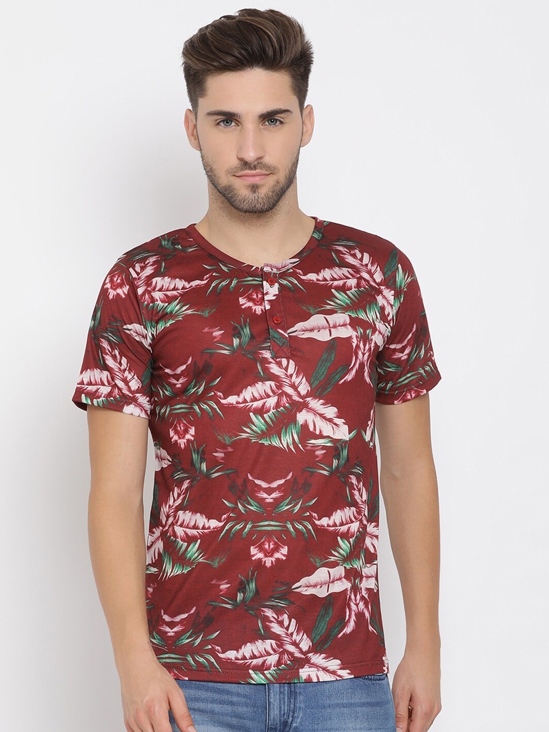 

hangup trend Men Maroon Green Printed Henley Neck Pure Cotton T-shirt