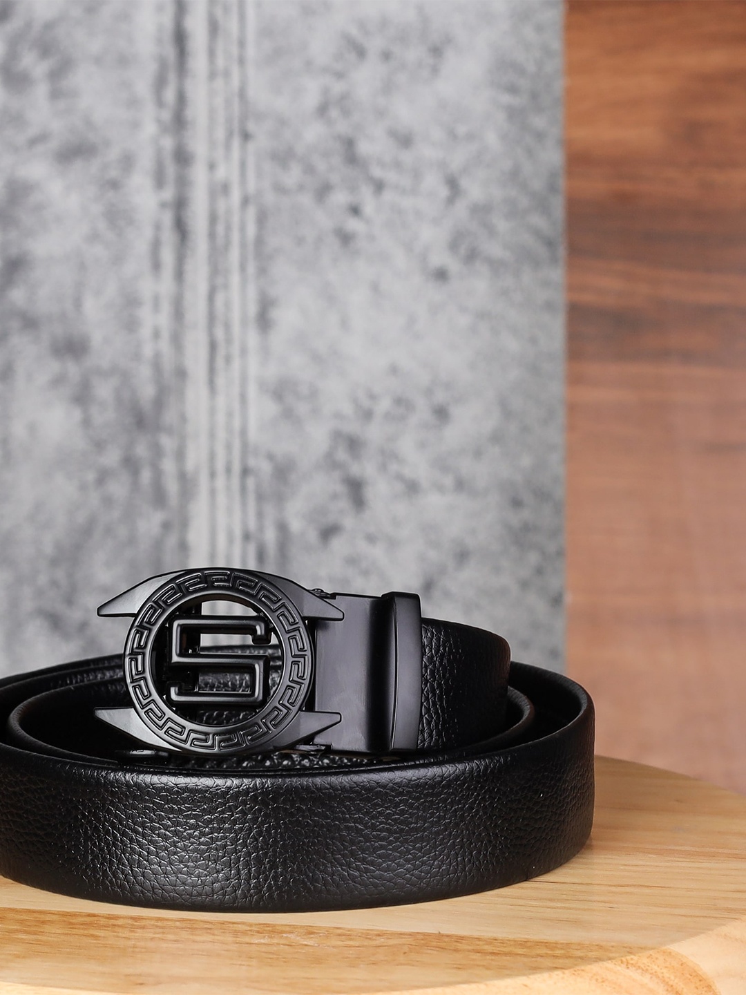 

Kastner Men Black Textured Belt