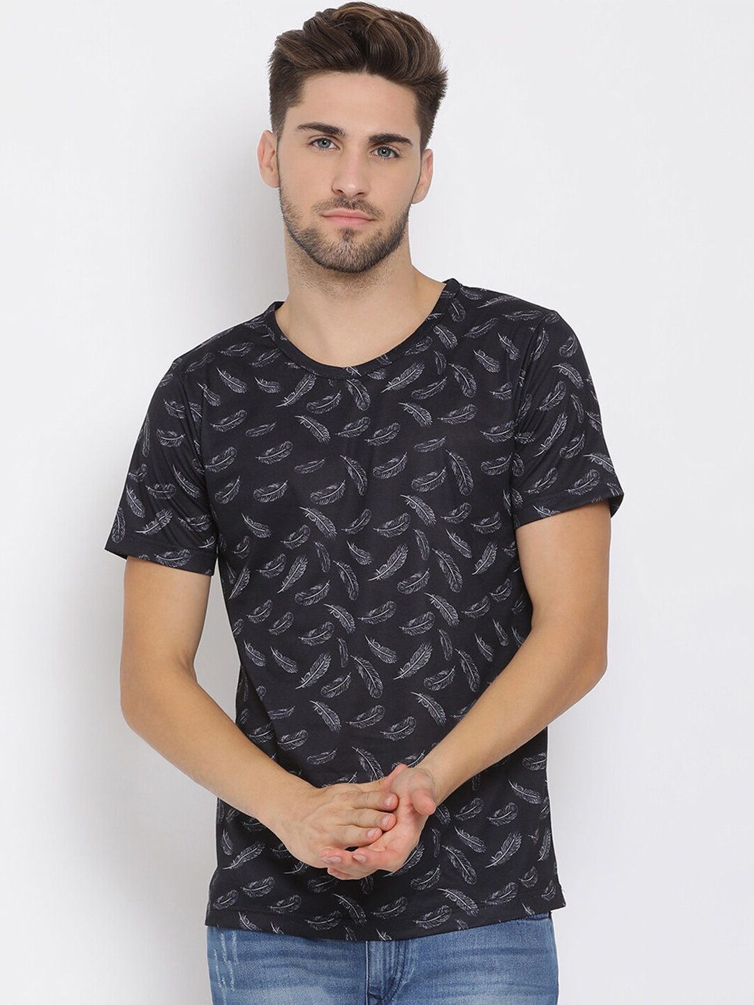 

hangup trend Men Black Printed Round Neck Pure Cotton T-shirt
