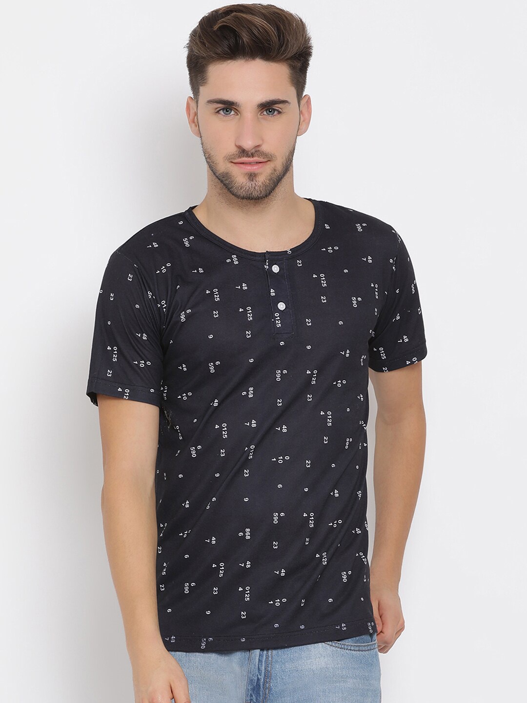 

Hangup Men Black & White Printed Henley Neck T-shirt