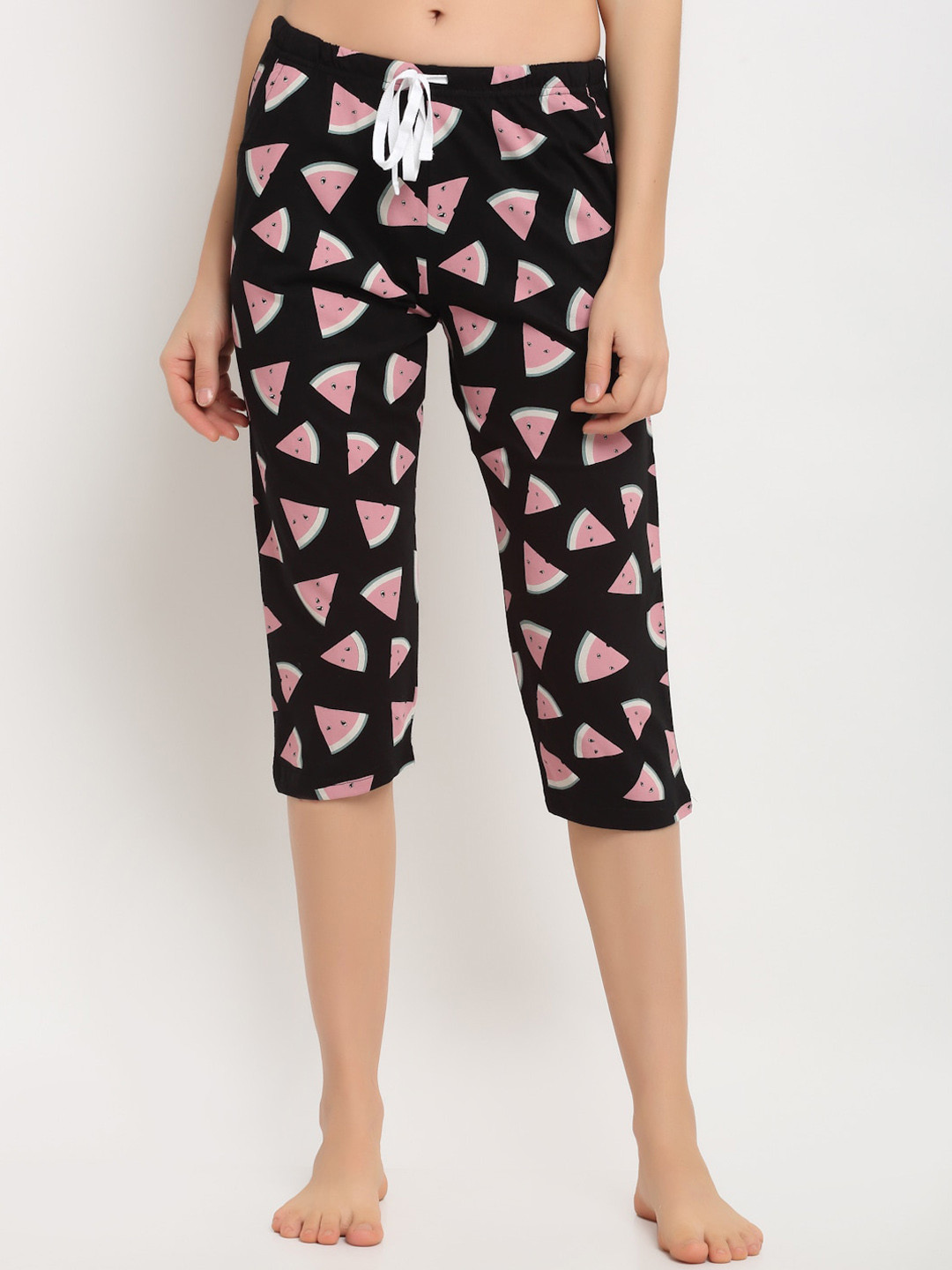 

Kanvin Women Black Printed Cotton Capris