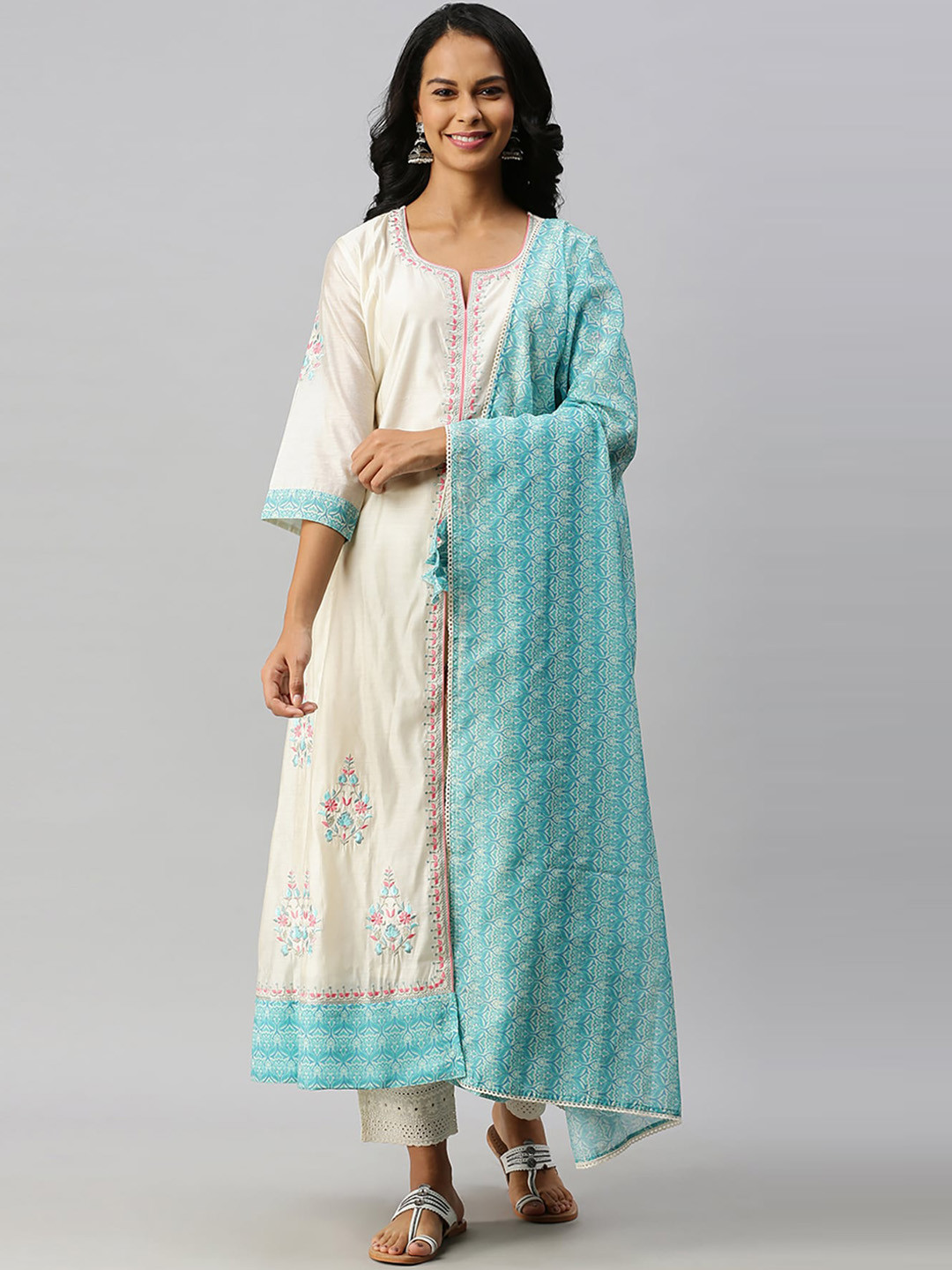 

Soch Women White & Turquoise Blue Printed Kurta with Trousers & Dupatta