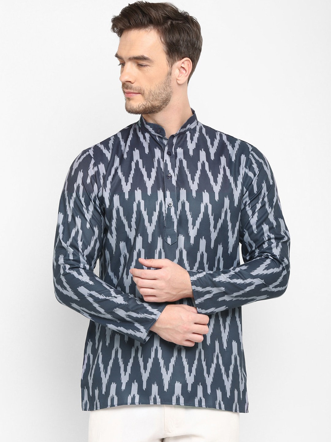hangup trend Men Blue Chevron Printed Short Kurta