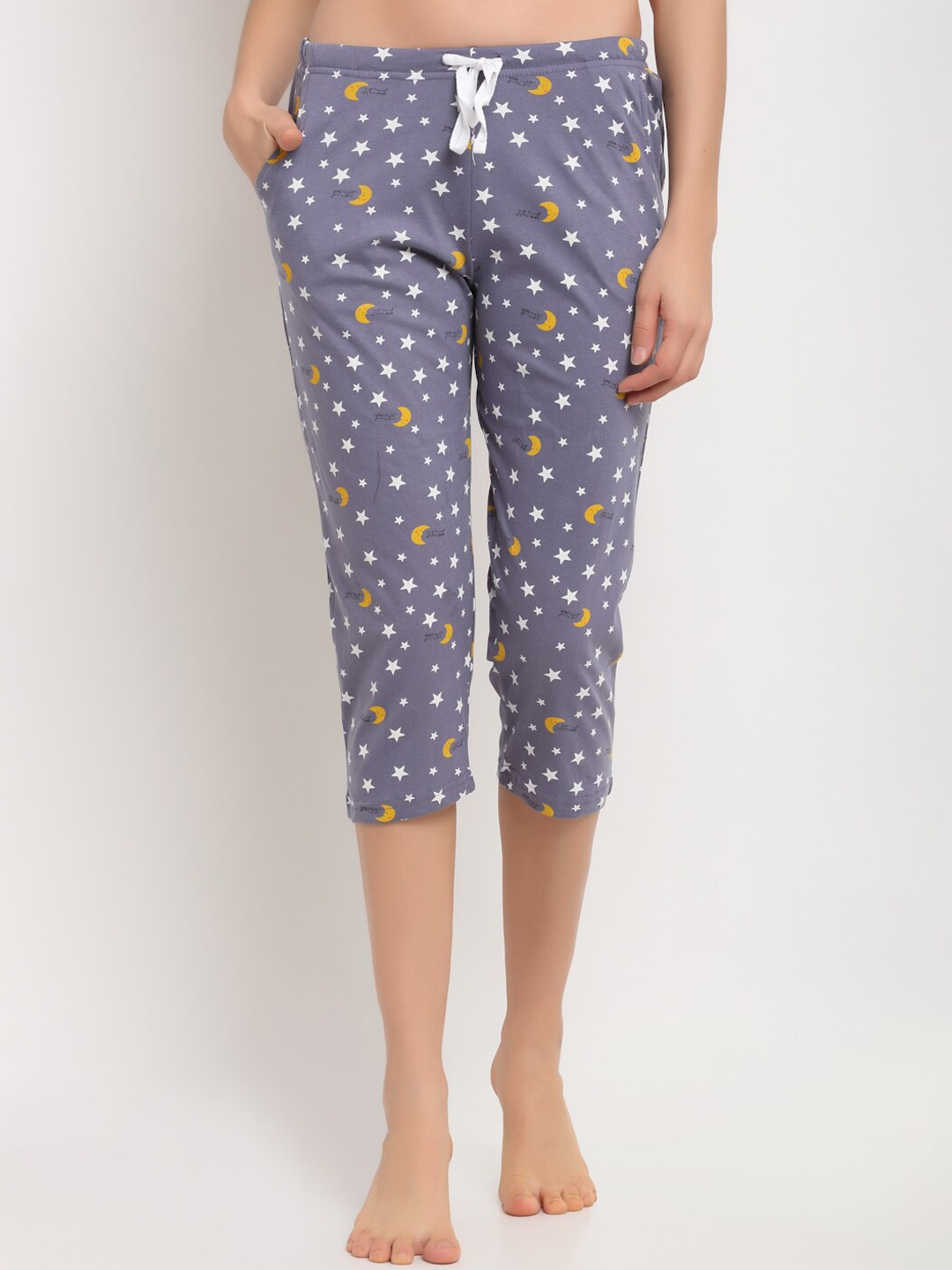

Kanvin Women Purple Printed Cotton Capris