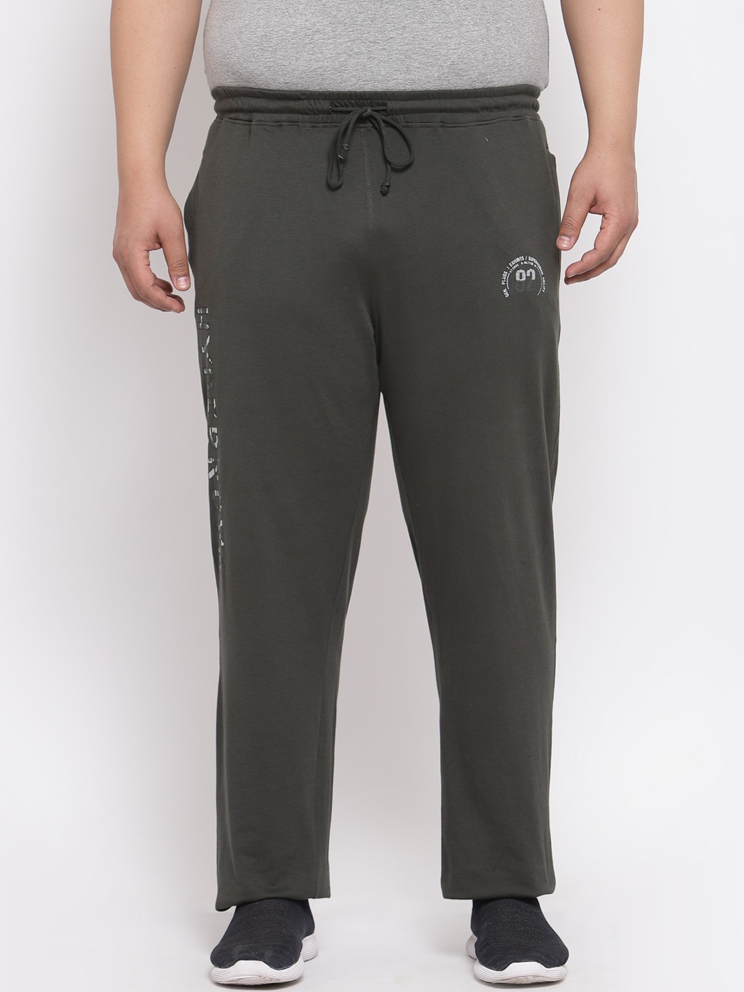 

plusS Men Plus Size Olive Green Solid Straight-Fit Cotton Track Pants