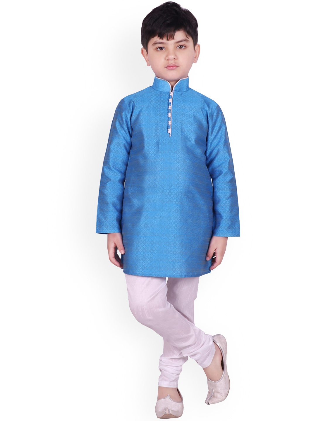 

SG YUVRAJ Boys Blue & White Woven Design Kurta with Churidar
