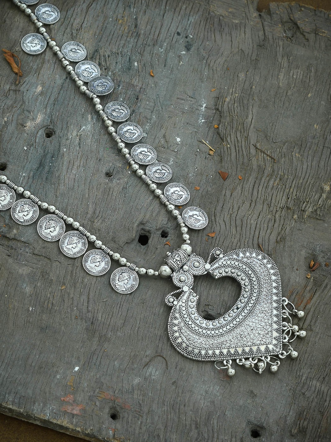 

Silvermerc Designs Silver-Toned Brass Silver-Plated Temple Necklace