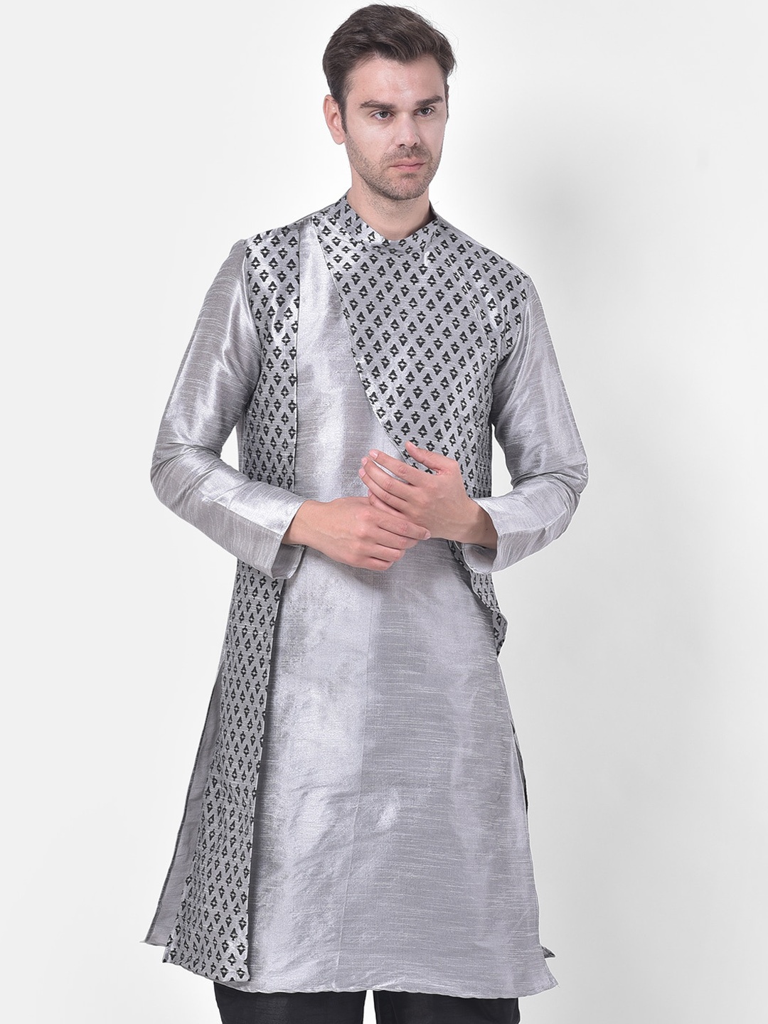 

DEYANN Men Silver-Coloured Ethnic Motifs Printed Kurta