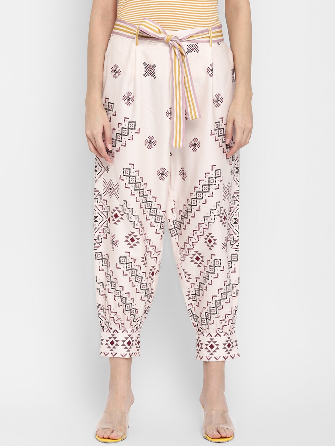 

BLANC9 Women Beige Regular Fit Printed Peg Trousers