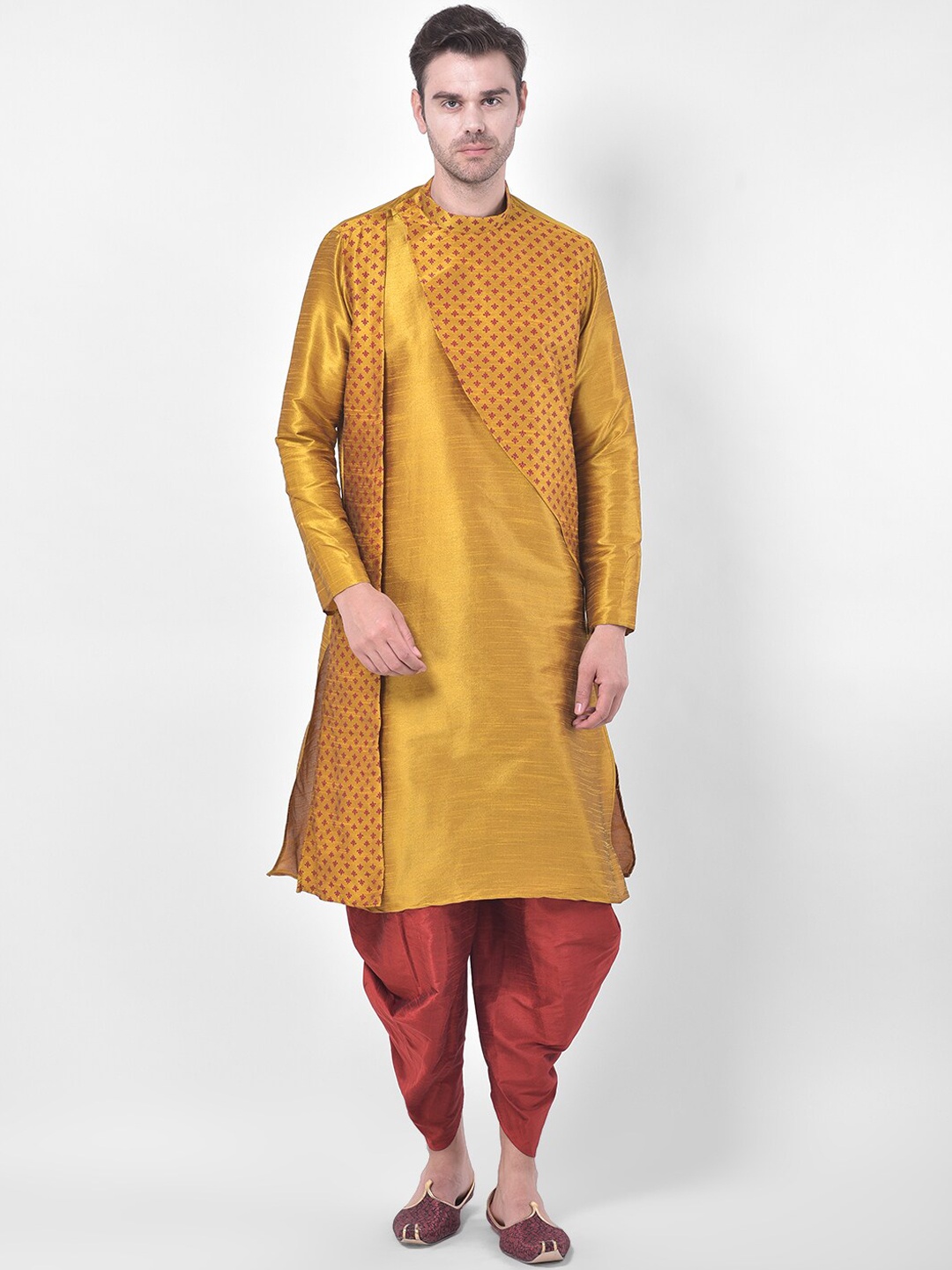 DEYANN Men Yellow & Maroon Geometric Printed Kurta