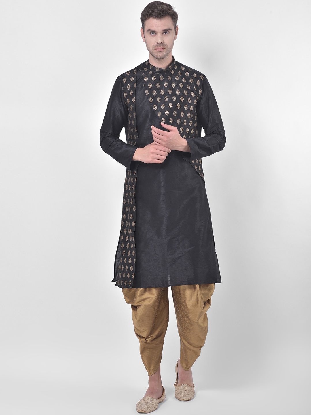 

DEYANN Men Black Ethnic Motifs Printed Regular Straight Dupion Silk Kurta & Patiala