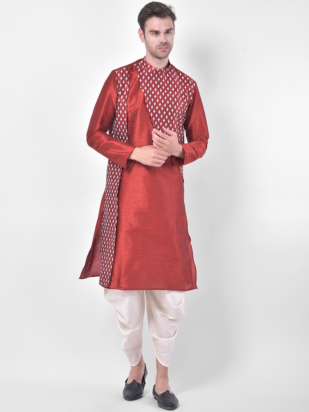 

DEYANN Men Red & White Printed Angrakha Straight Dupion Silk Kurta & Patiala