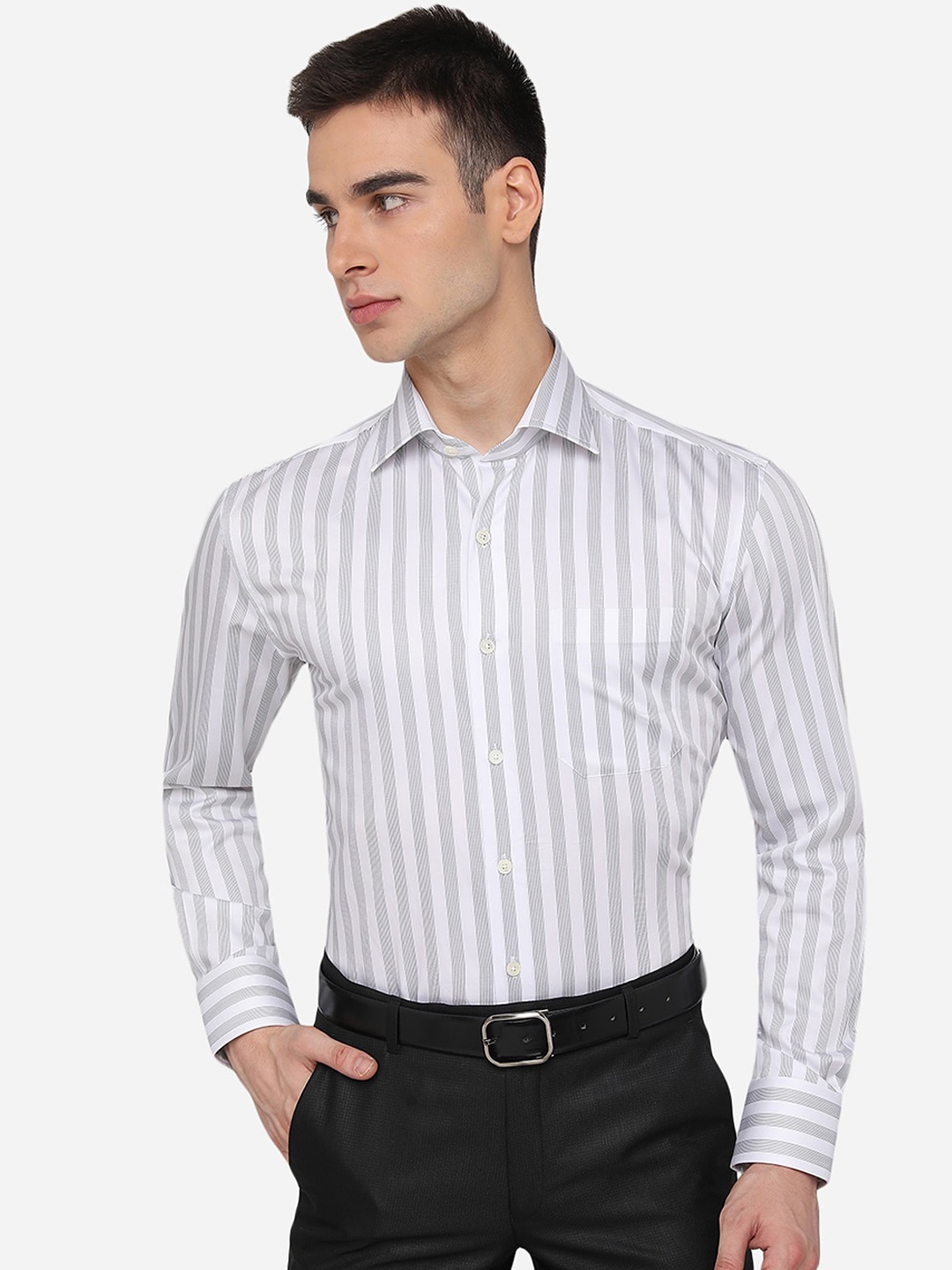 

JADE BLUE Men White Regular Fit Striped Casual Shirt