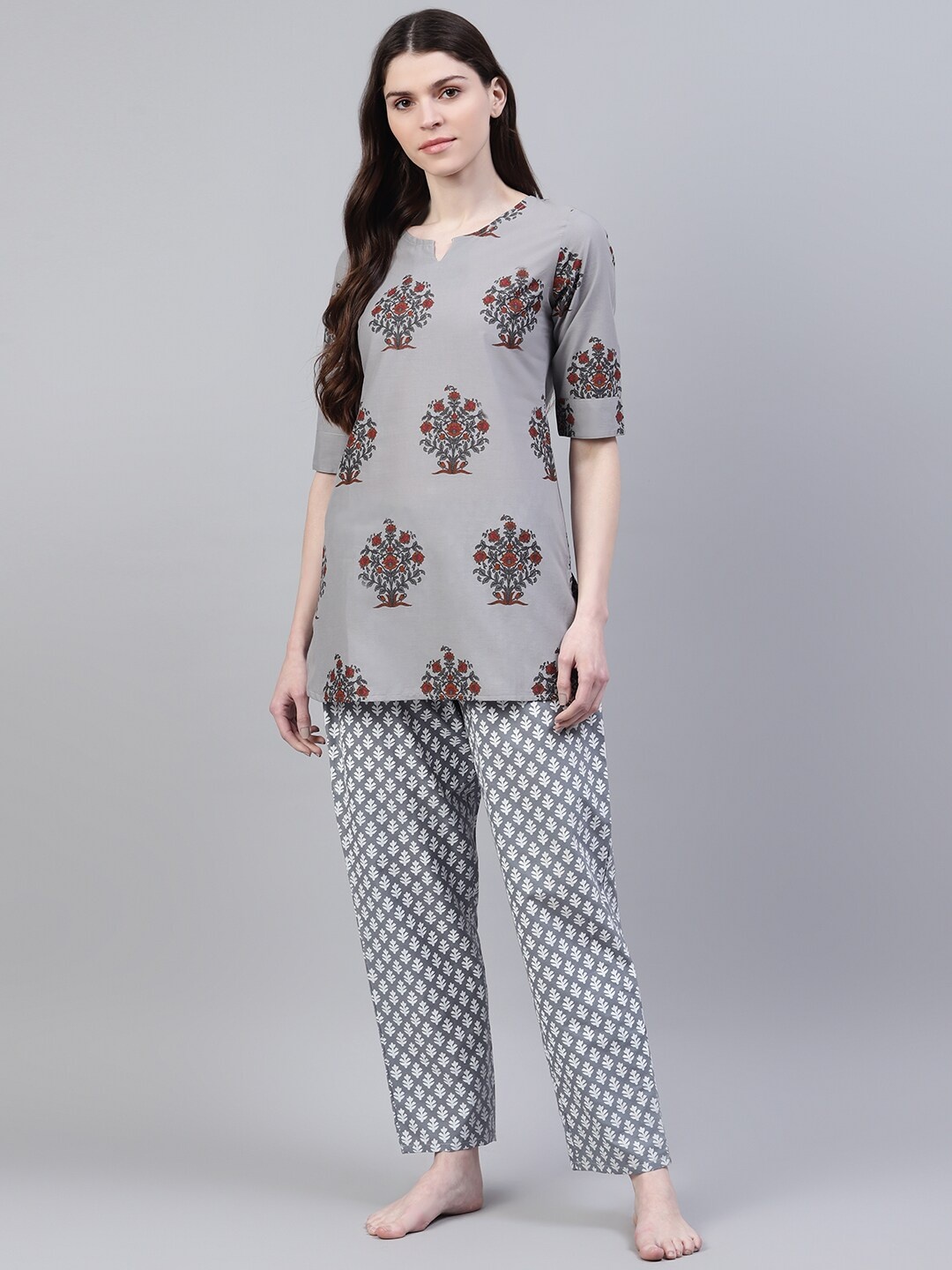 

Stylum Women Grey & White Printed Pure Cotton Night suit