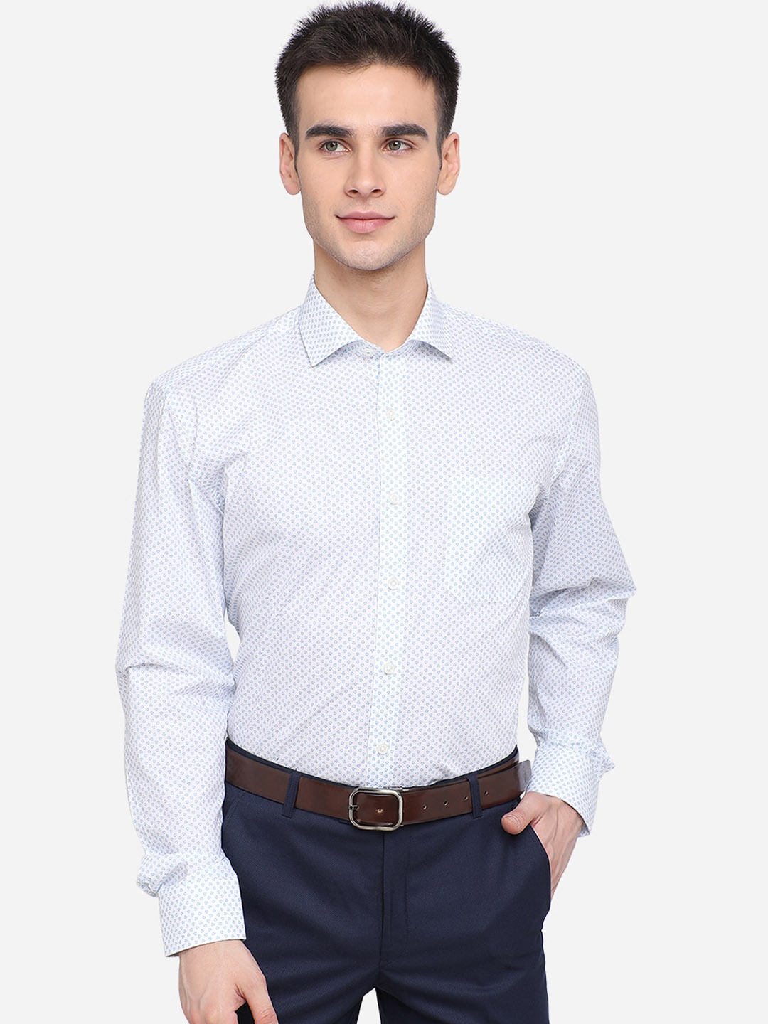 

JADE BLUE Men White Regular Fit Printed Casual Shirt