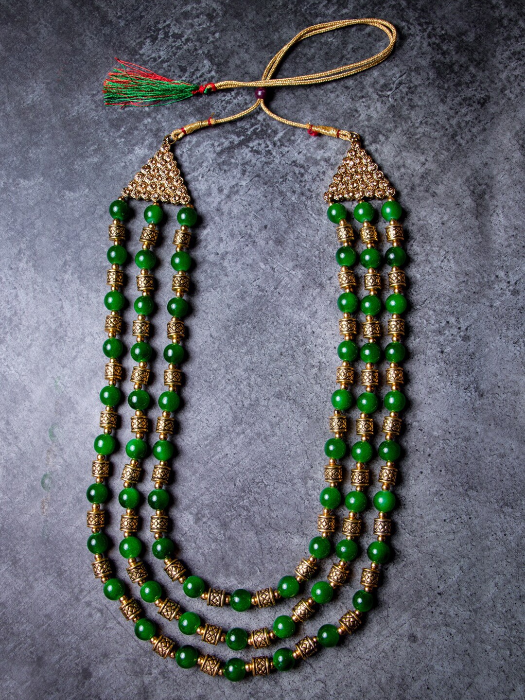 

MORKANTH JEWELLERY Men Gold-Toned & Green Alloy Gold-Plated Handcrafted Chain