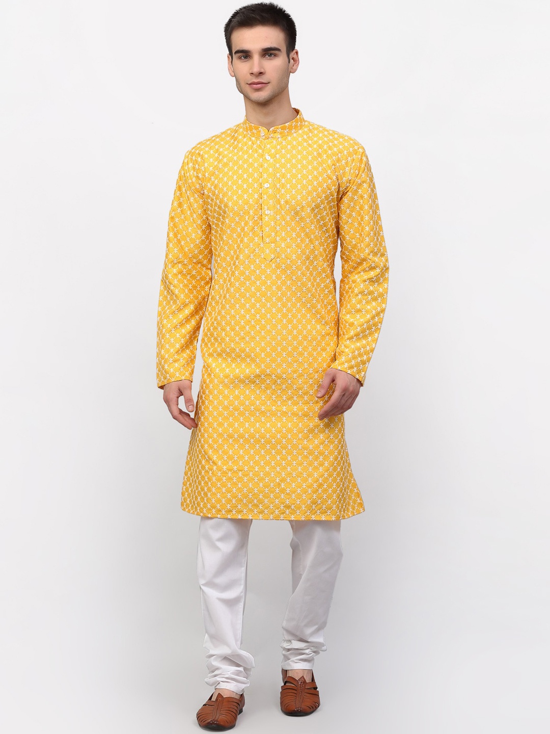 

Jompers Men Yellow Printed Kurta with Churidar