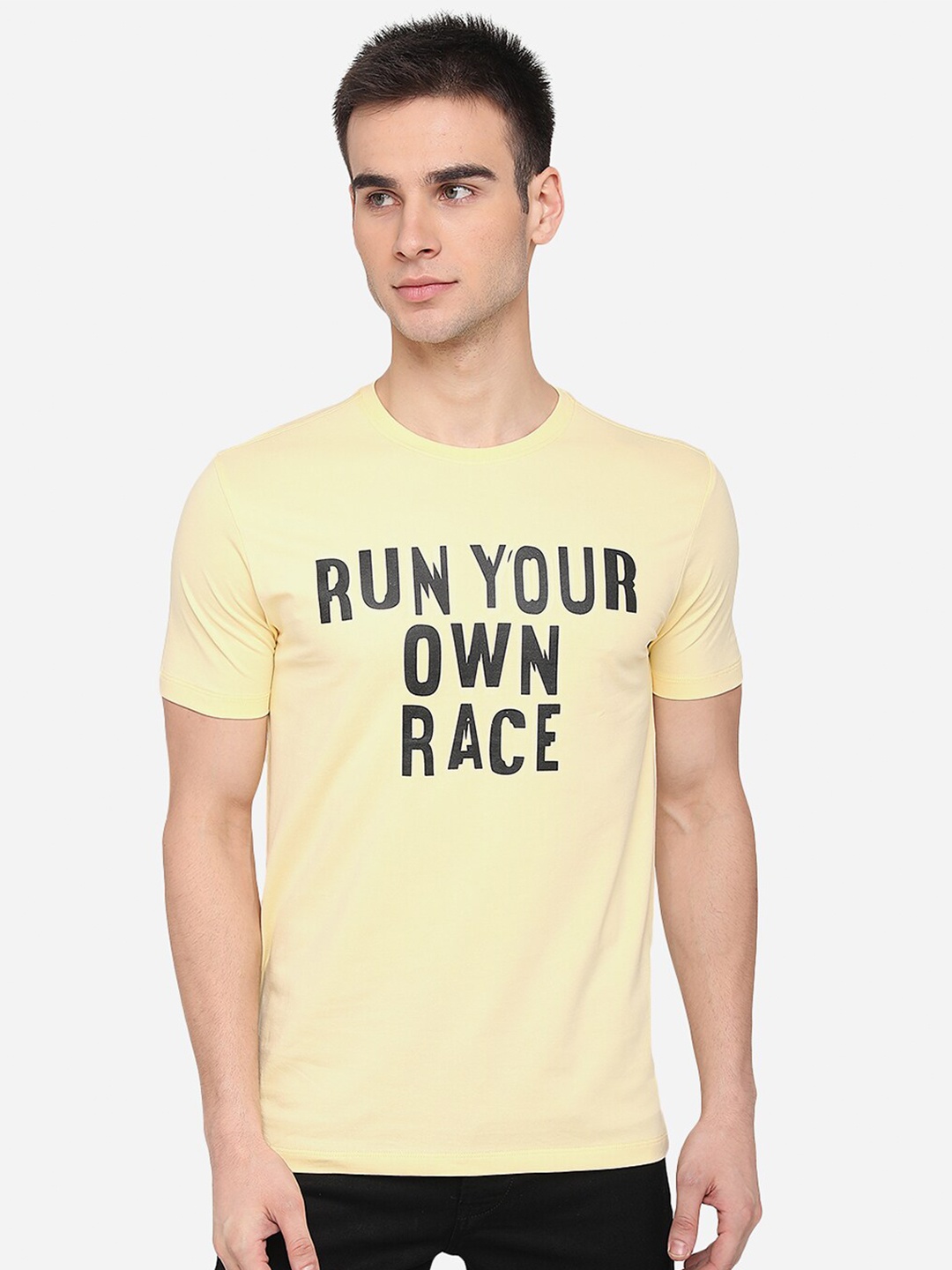 

JADE BLUE Men Yellow & Black Typography Printed Slim Fit T-shirt
