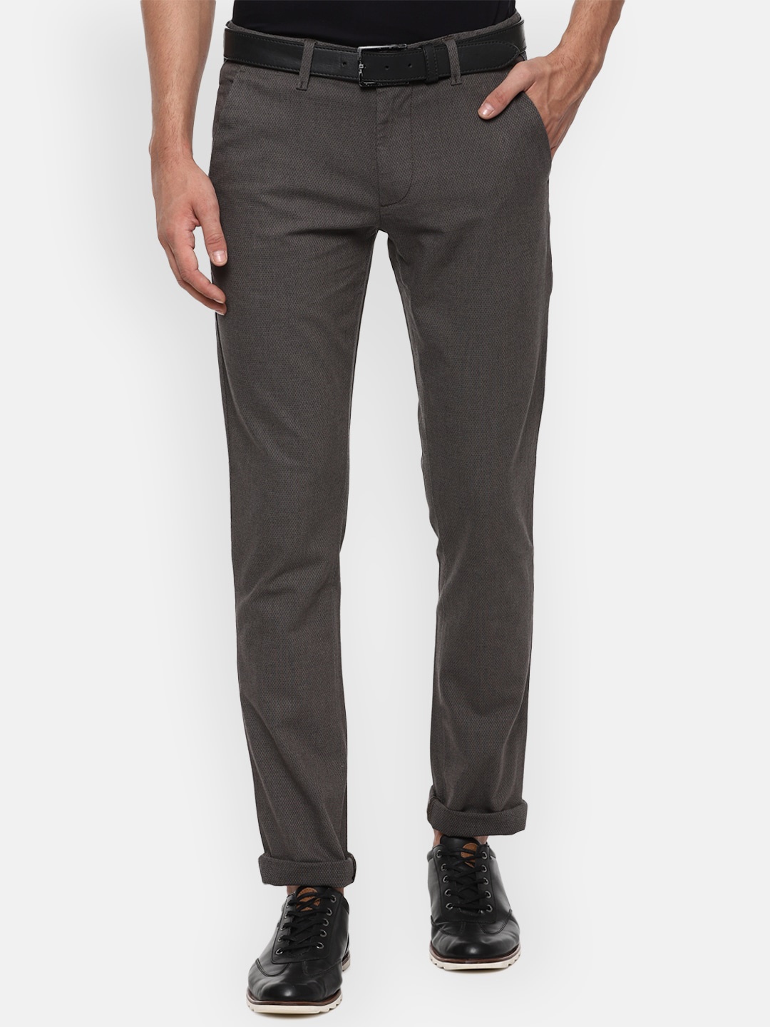 

V Dot Men Brown Textured Slim Fit Chinos Trousers
