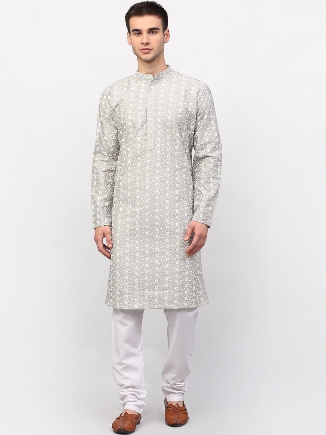 

Jompers Men Grey Floral Embroidered Pure Cotton Kurta with Churidar