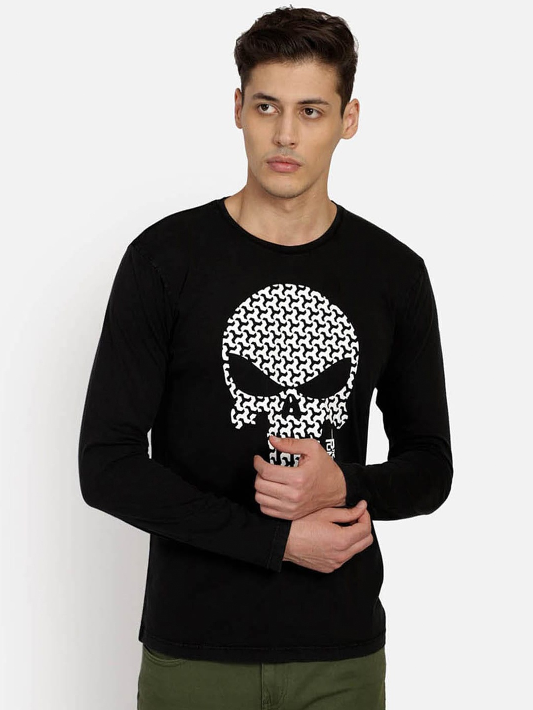 

Free Authority Men Black Punisher Featured Raw Edge T-shirt