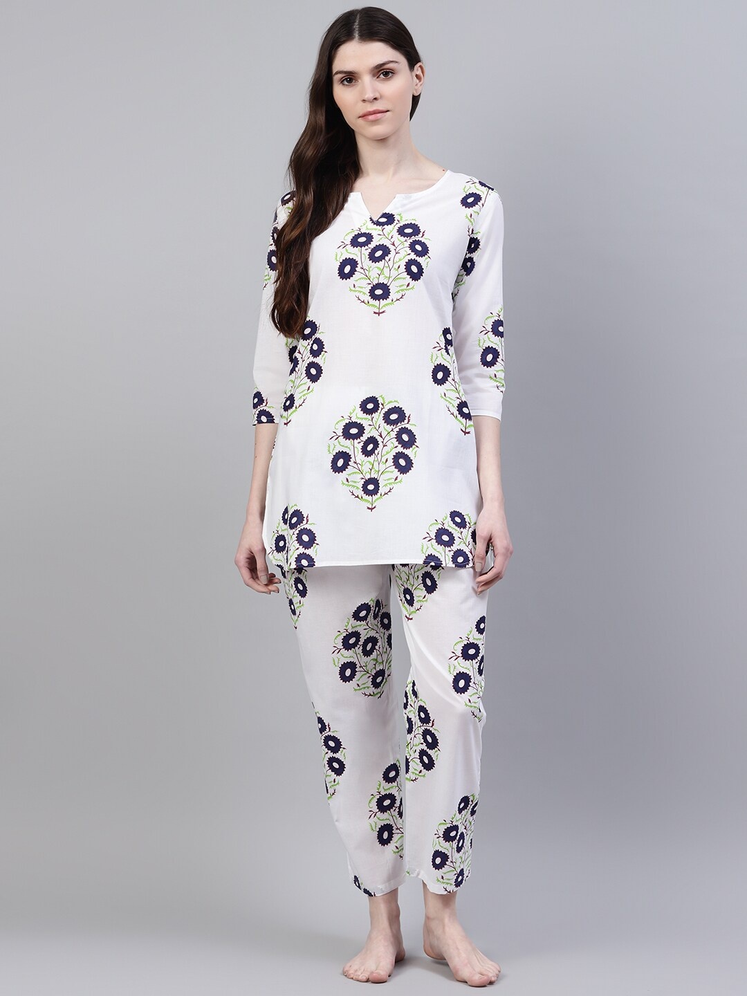 

Stylum Women White & Navy Blue Printed Pure Cotton Night suit