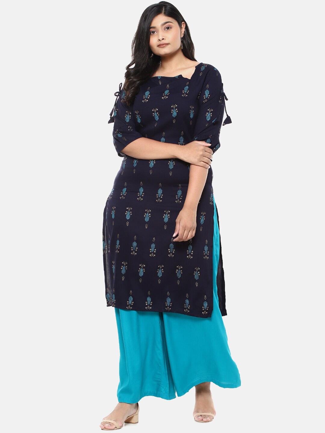 

Instafab Plus Women Navy Blue Ethnic Motifs Kurta with Palazzos