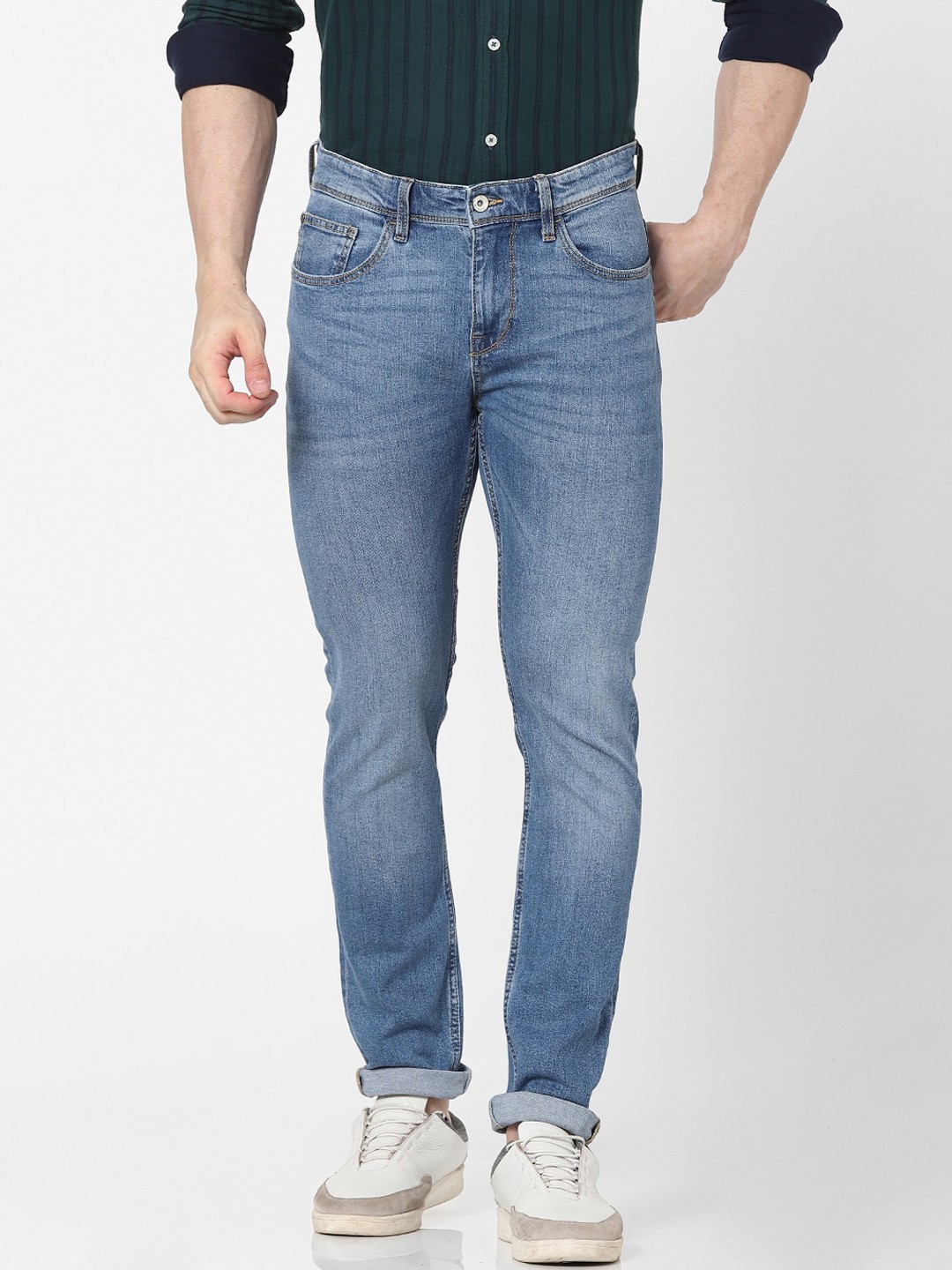 

Celio Men Blue Slim Fit Light Fade Jeans