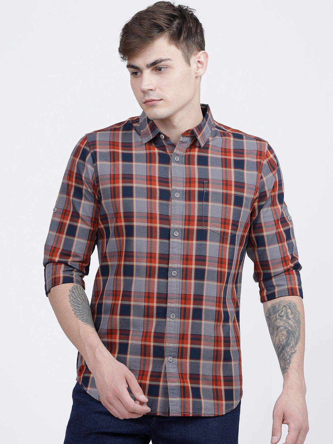 

LOCOMOTIVE Men Grey Slim Fit Checked Casual Shirt