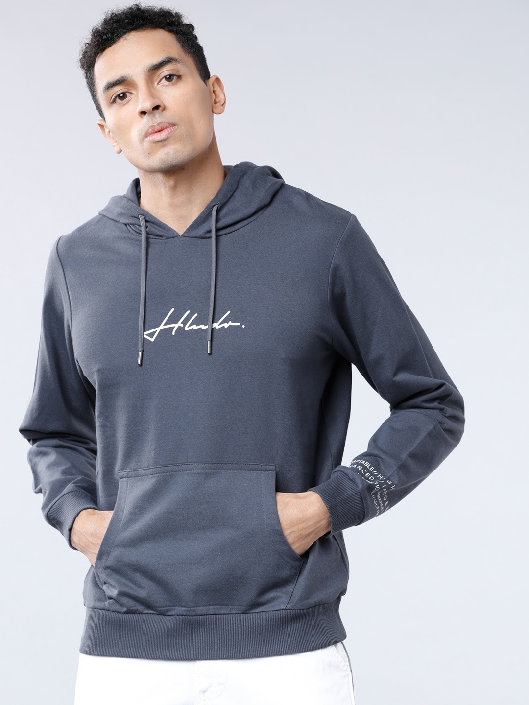 

HIGHLANDER Men Blue Printed Hood Sweatshirt