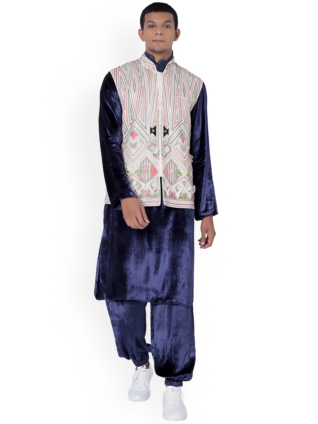 

PS MEN BY PAYAL SINGHAL Men Blue Velvet Kurta with Pyjamas & Nehru Jacket