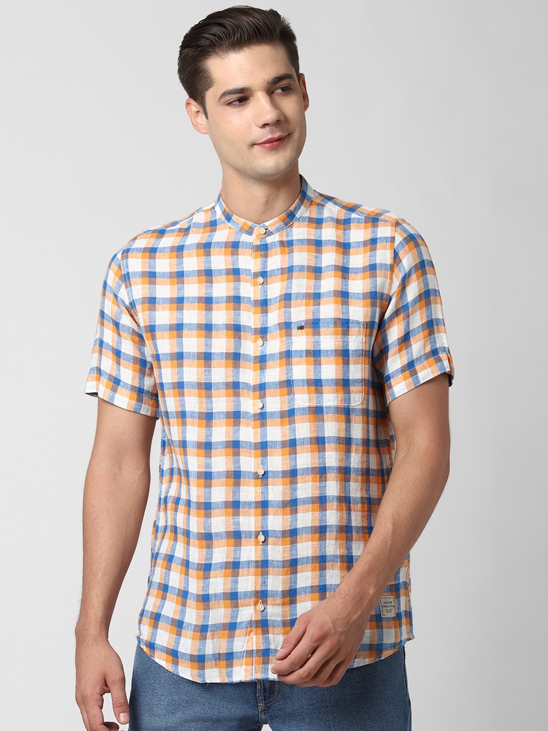 

Peter England Casuals Men Off White Slim Fit Buffalo Checks Checked Casual Shirt