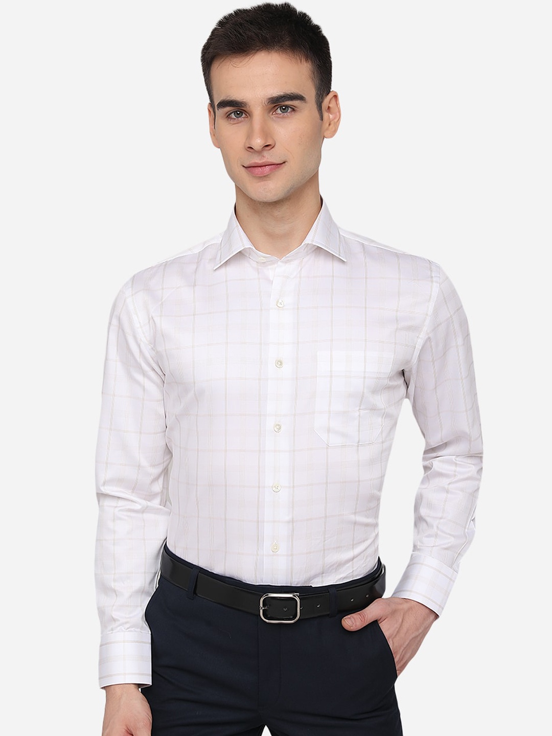

JADE BLUE Men White Regular Fit Checked Casual Shirt