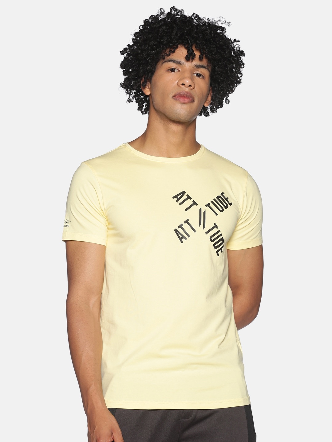 

ATTIITUDE Men Yellow & Black Brand Logo Printed Slim Fit T-shirt