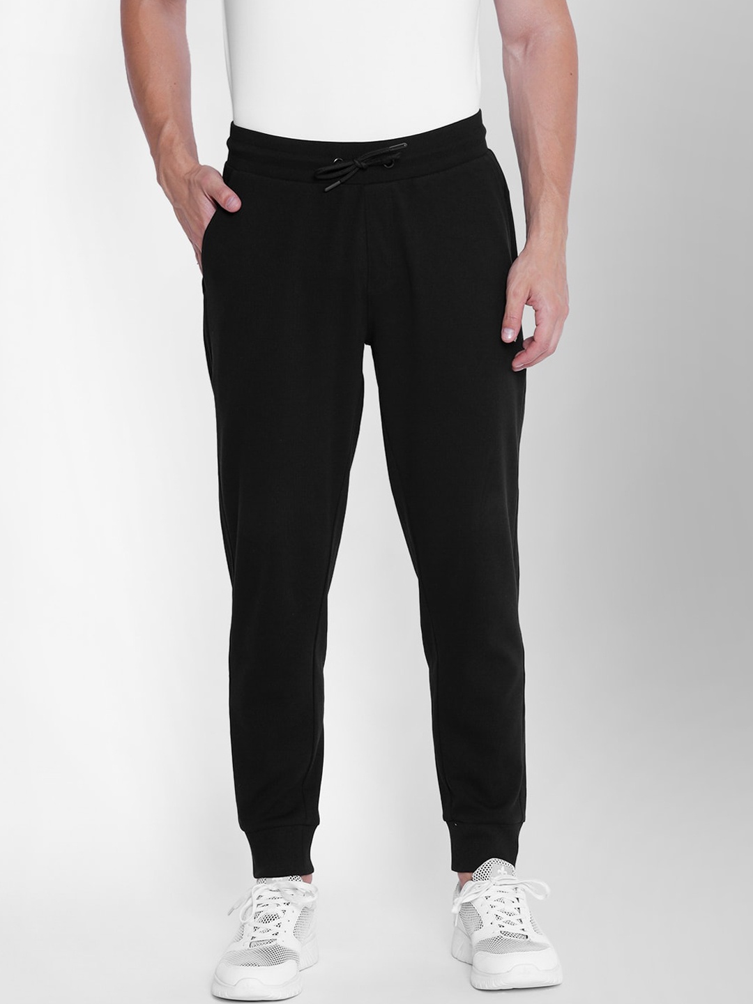 

Red Tape Men Black Solid Joggers
