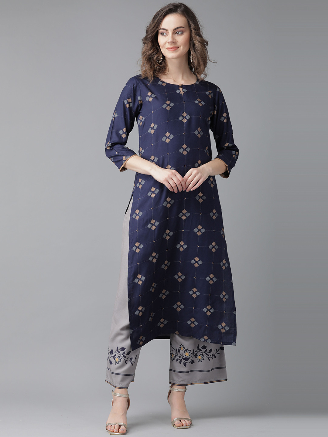 

Indo Era Women Navy Blue & Brown Geometric Thread Work Kurta