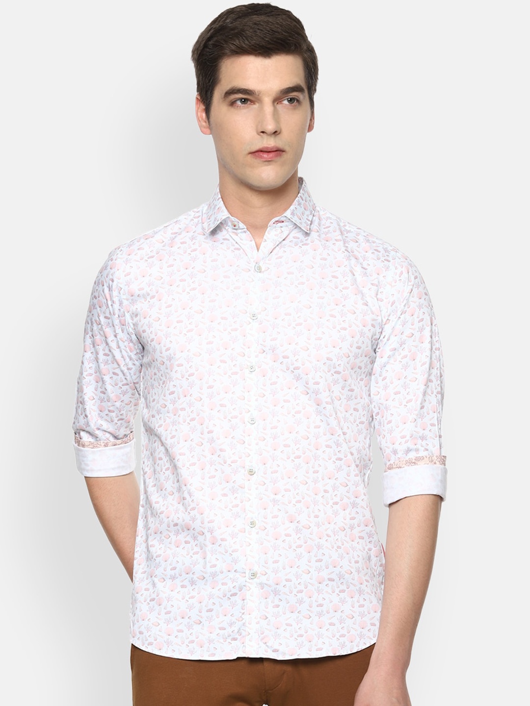 

V Dot Men White Conversational Printed Cotton Casual Shirt
