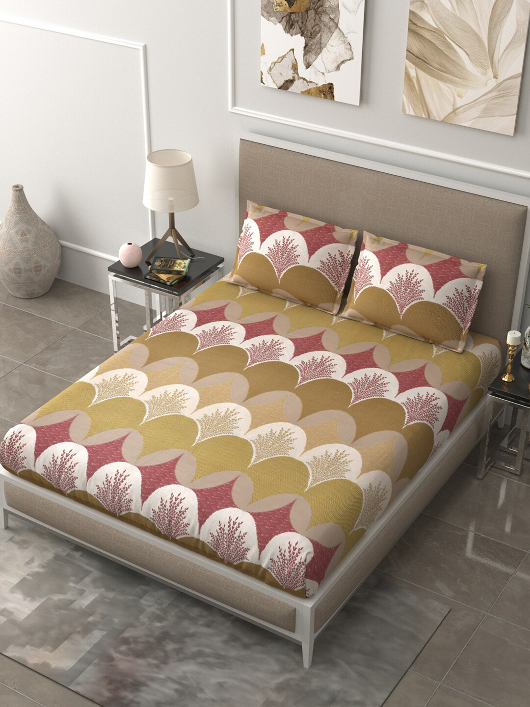 

LIVING ROOTS Khaki & Pink Geometric 210 TC Queen Bedsheet with 2 Pillow Covers