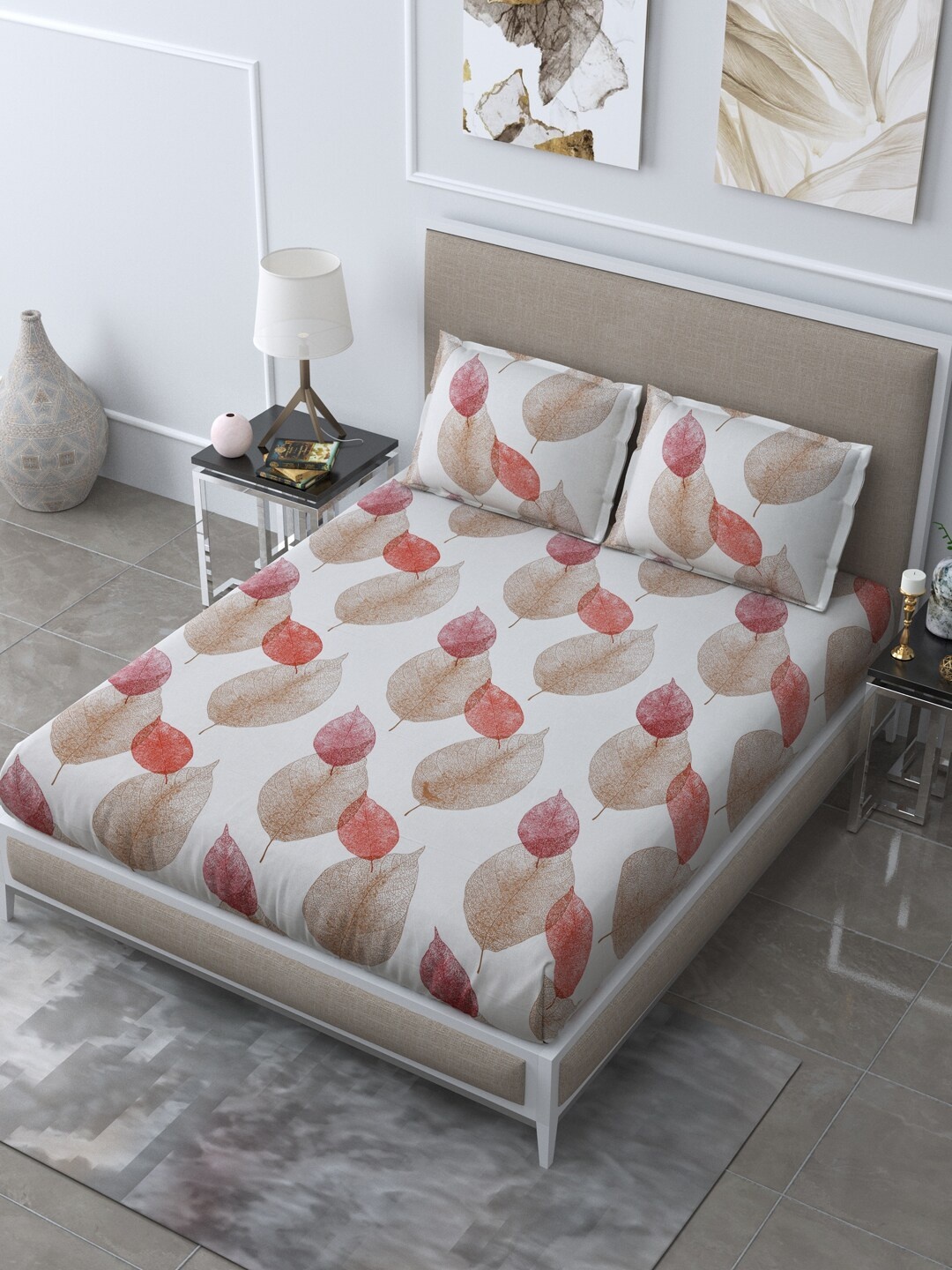

LIVING ROOTS White & Brown Floral 210 TC Queen Bedsheet with 2 Pillow Covers