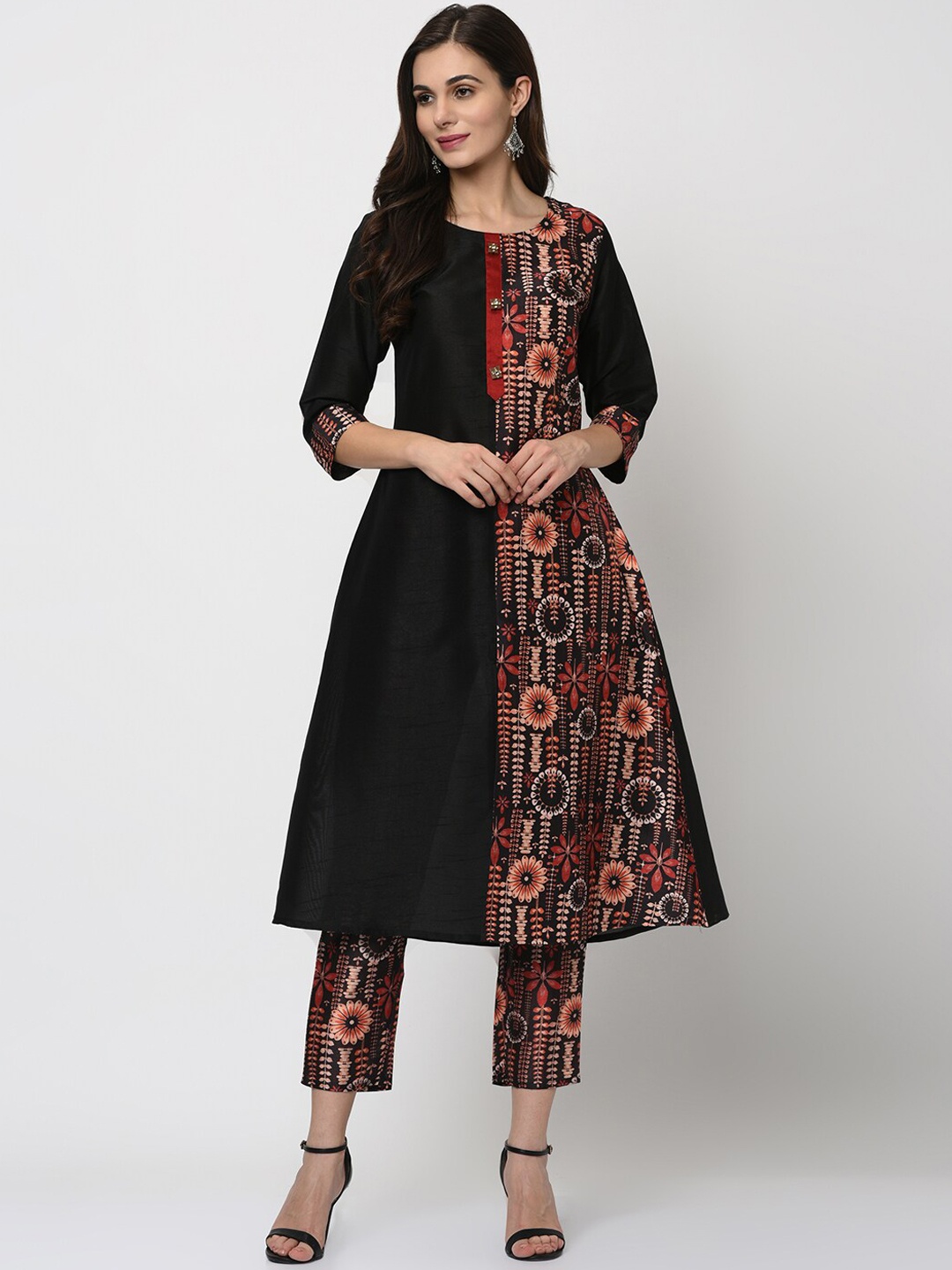 

ZIYAA Women Black Printed High Slit Kurti with Trousers