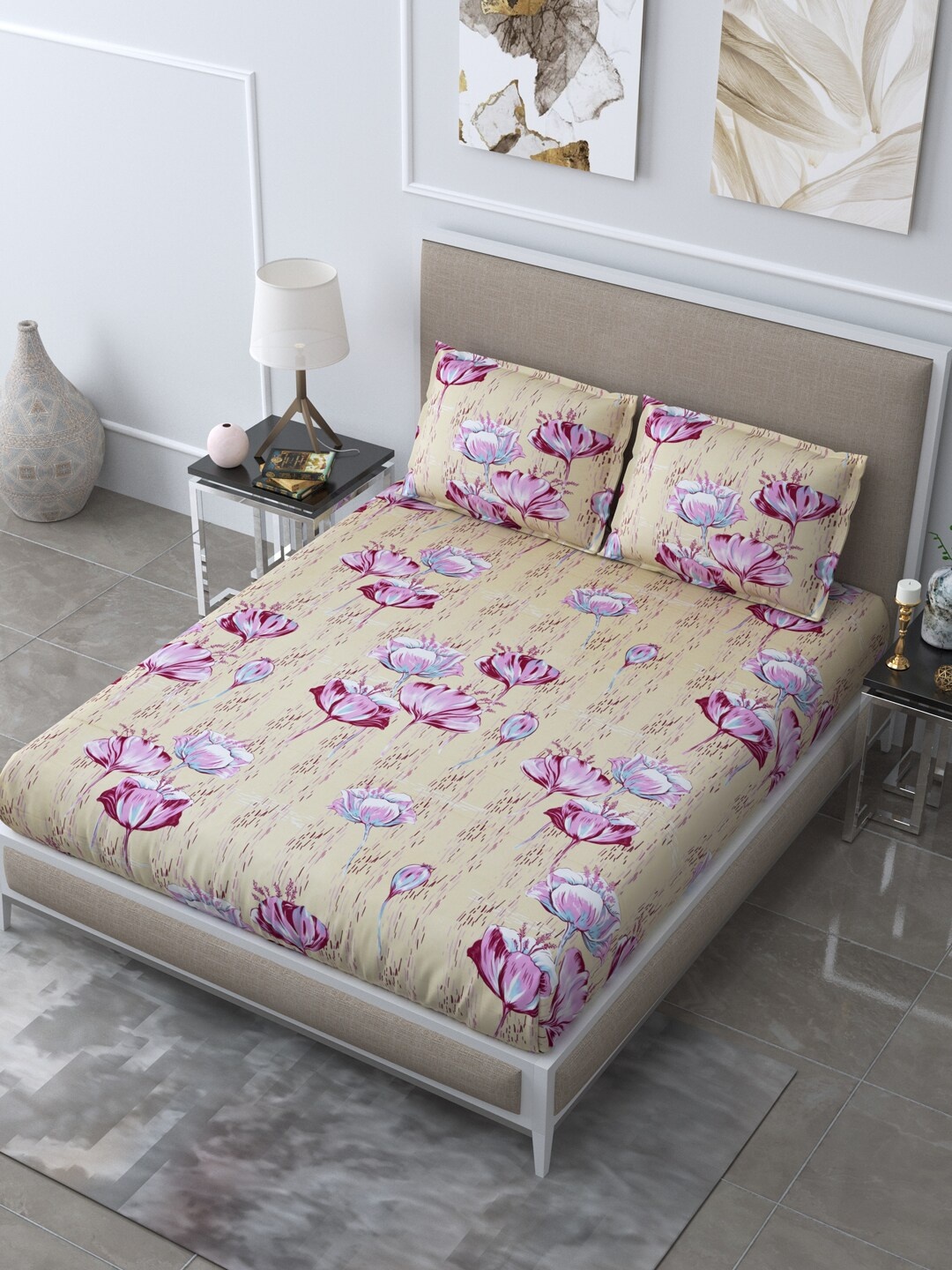 

LIVING ROOTS Beige & Pink Floral 210 TC Queen Bedsheet with 2 Pillow Covers