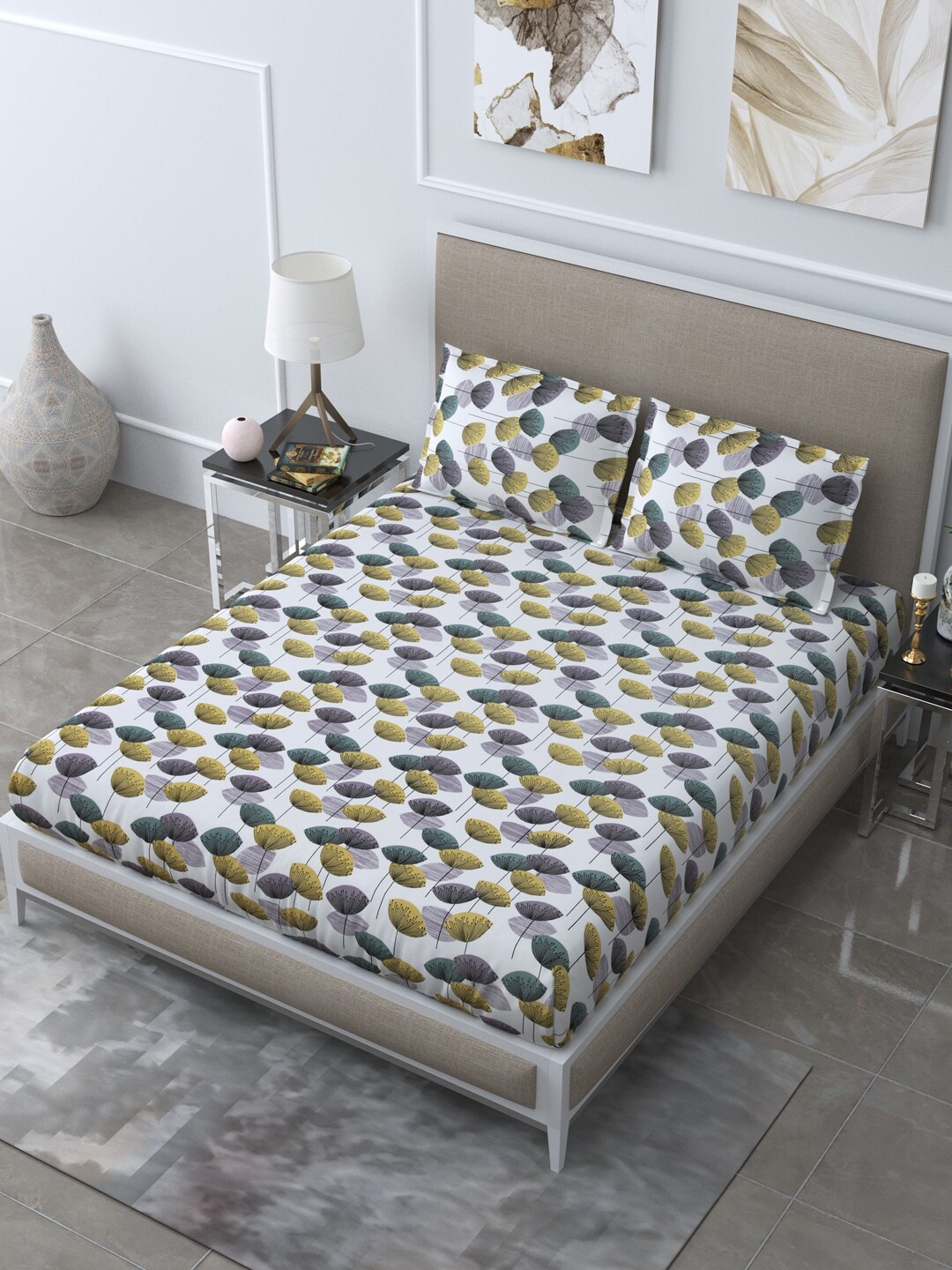 

LIVING ROOTS White & Grey Floral 210 TC Queen Bedsheet with 2 Pillow Covers